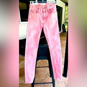 Zara pink wash skinny jeans. NWT
